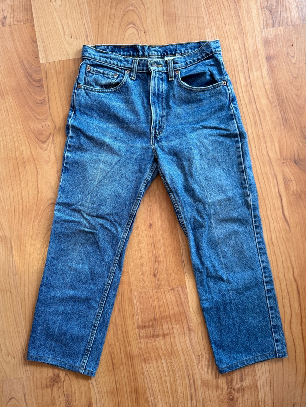 Vintage Levis Women’s Slim Fit Straight